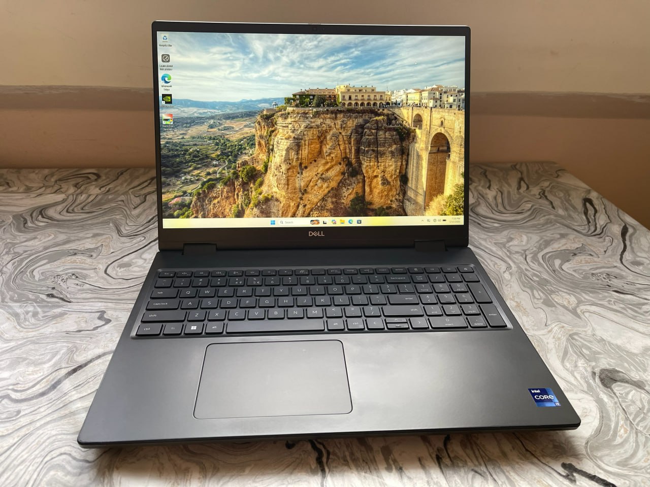 Dell Precizija 7670 Radna stanica