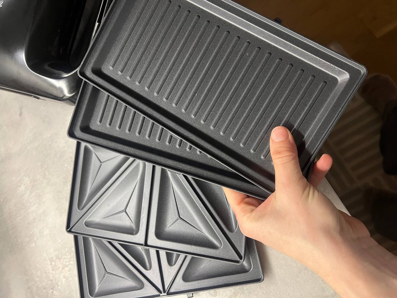 Waffle maker [3 in 1](https://www.vitapur.me/aparat-za-sendvice-rosmarino-3-u-1) photo 3