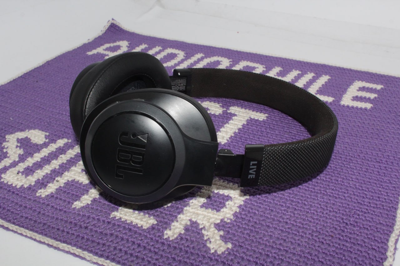JBL Live 500bt