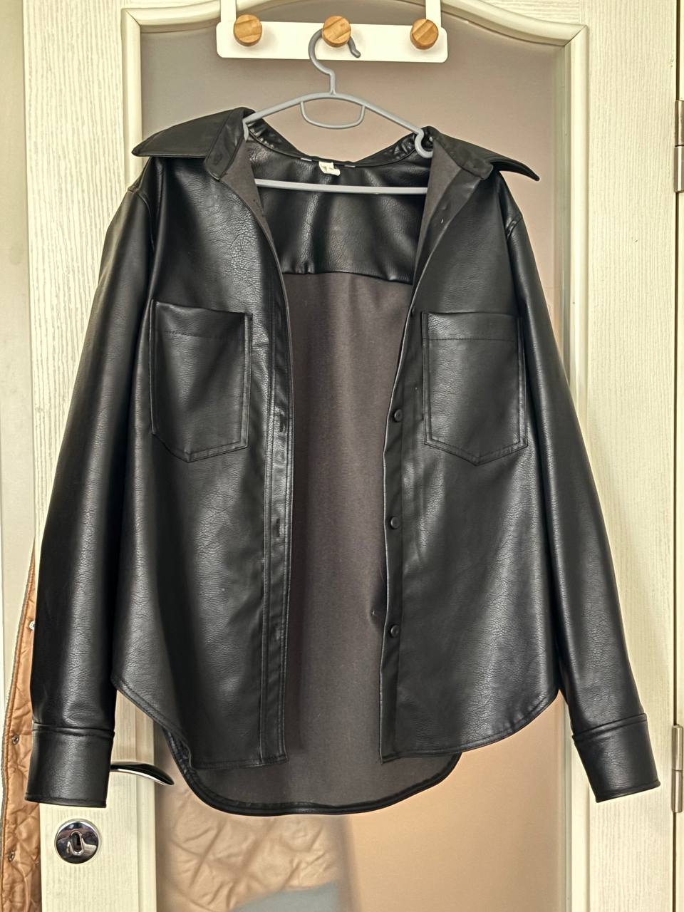Eco-leather shirt H&M size M