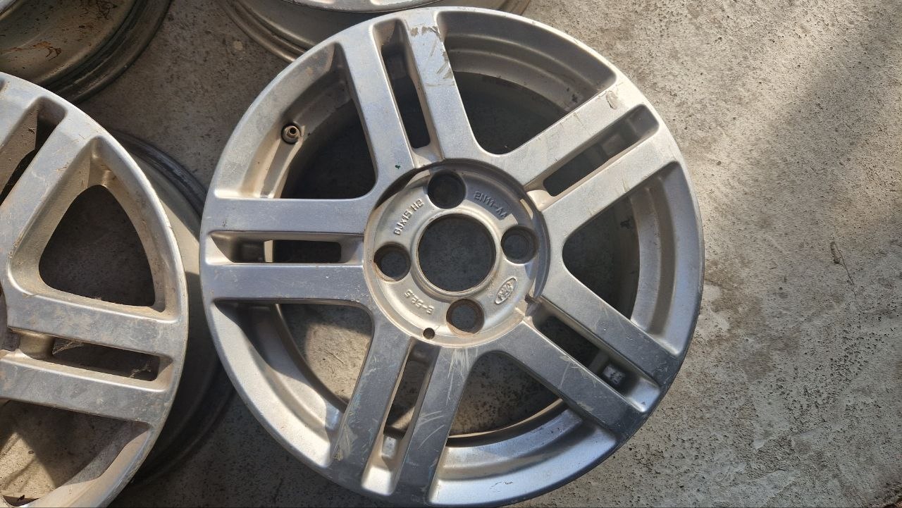 alloy wheels photo 2