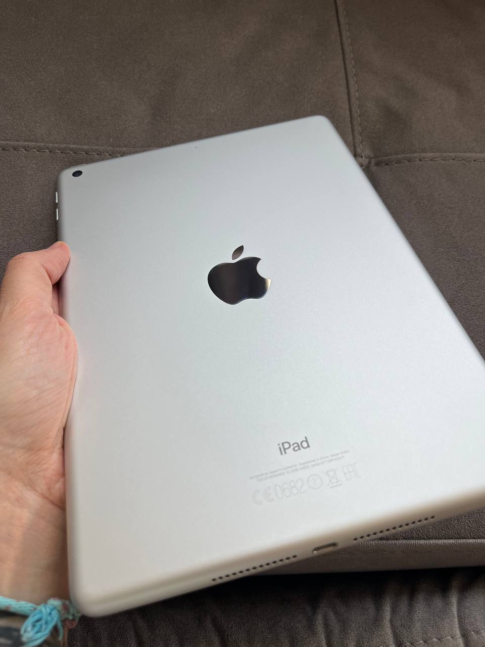 iPad 5. генерација A1822 photo 2