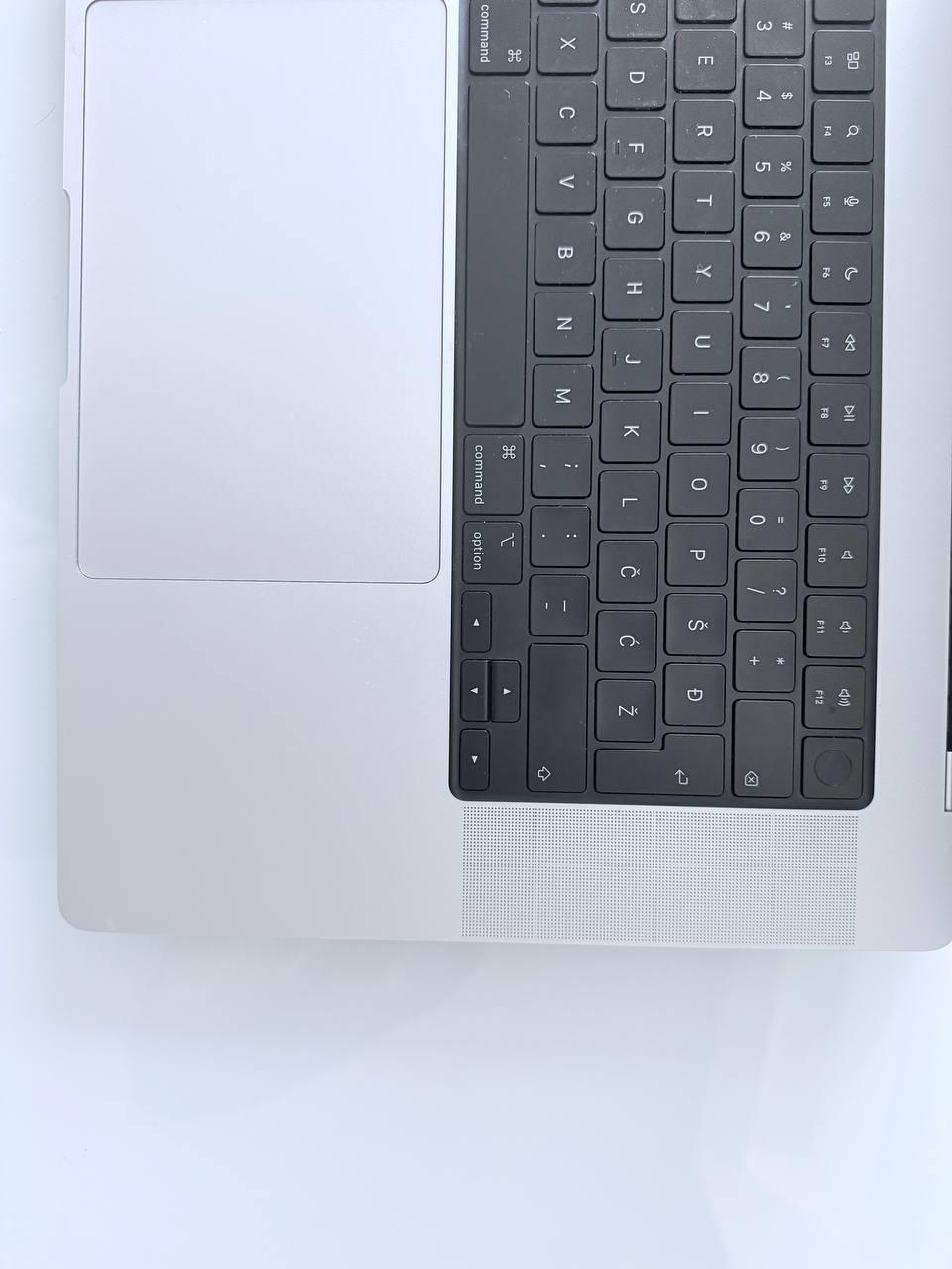 MacBook M4 Pro 16" photo 2