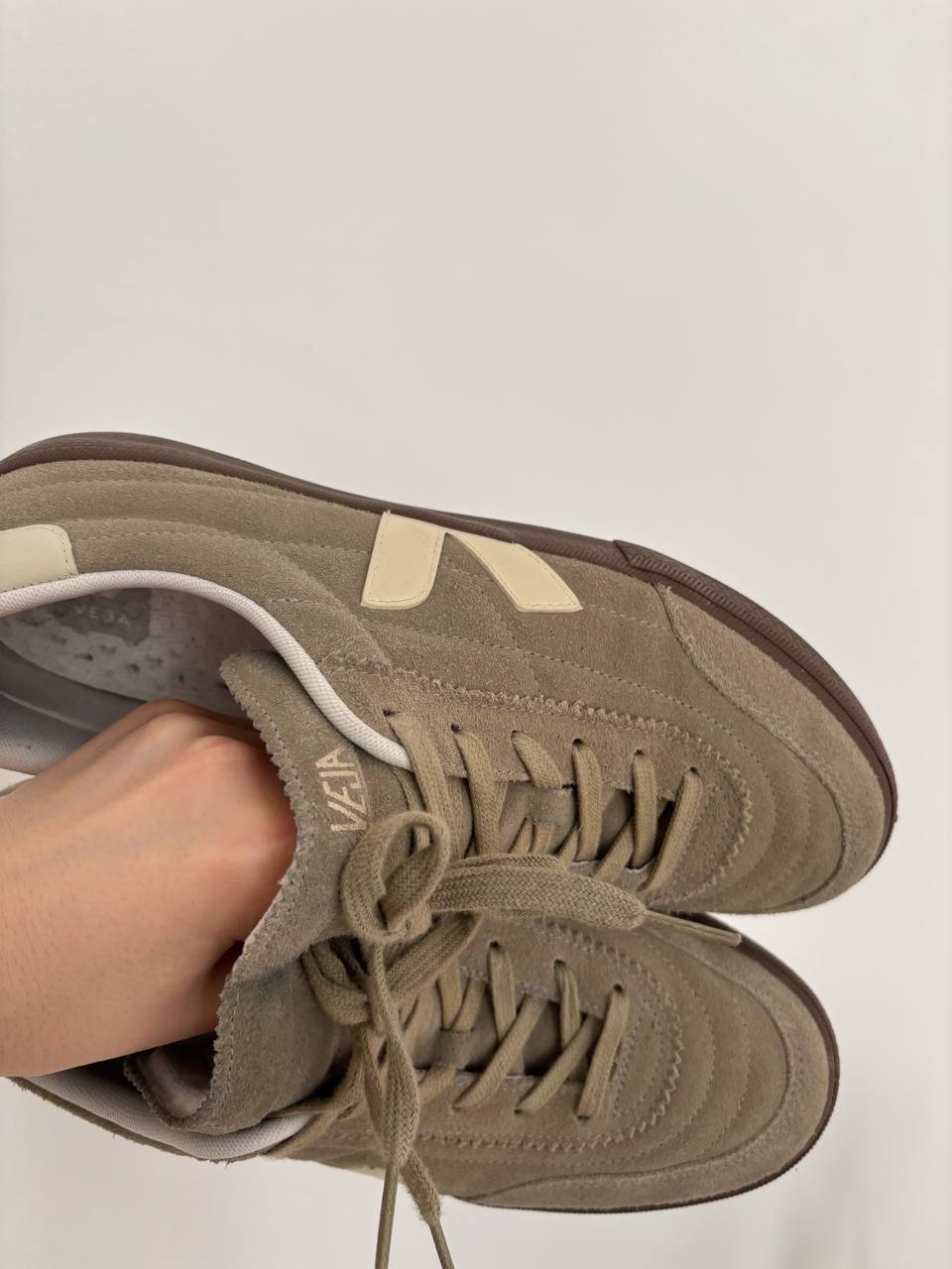 VEJA Sneakers photo 8