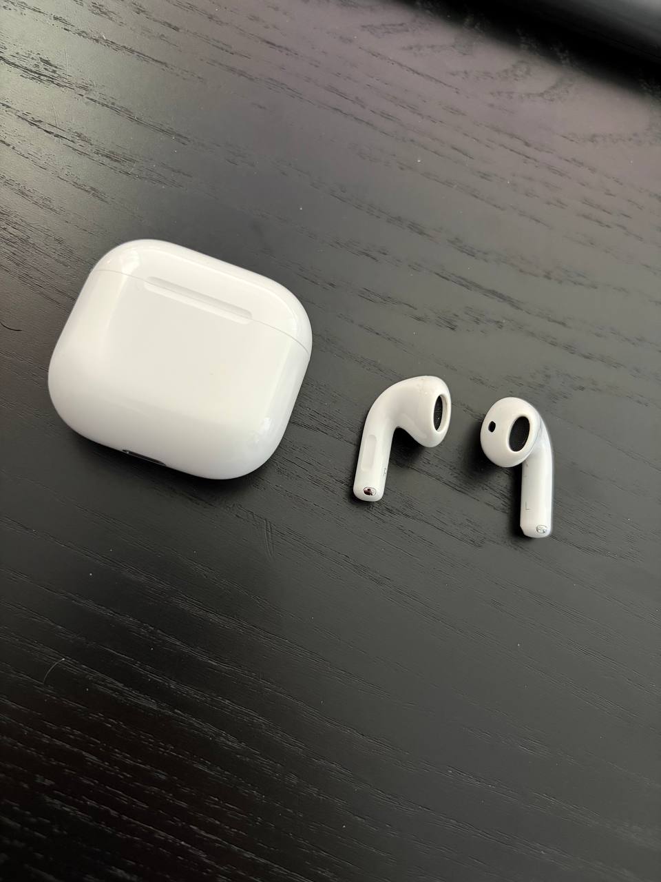 AirPods 4 photo 2