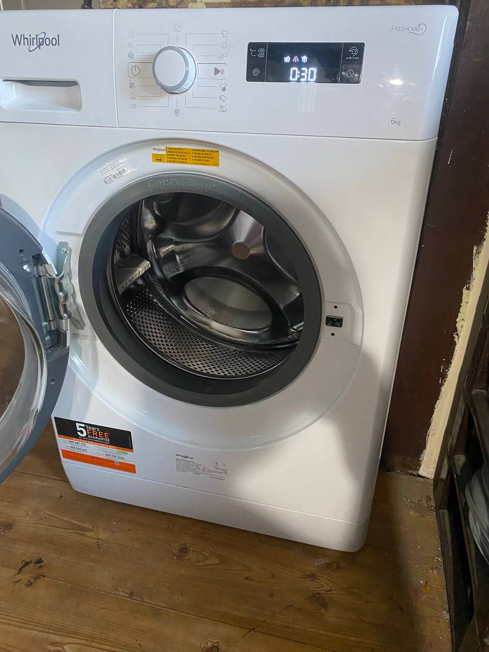 Стиральная машинка Whirlpool FWSF61053W EU