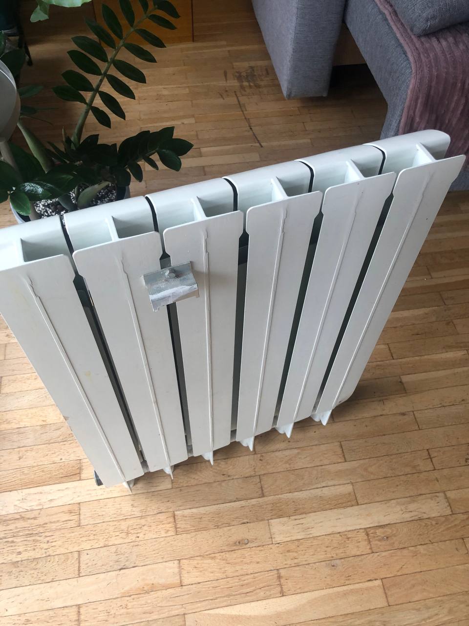 Bimetallic (radiator) battery photo 2