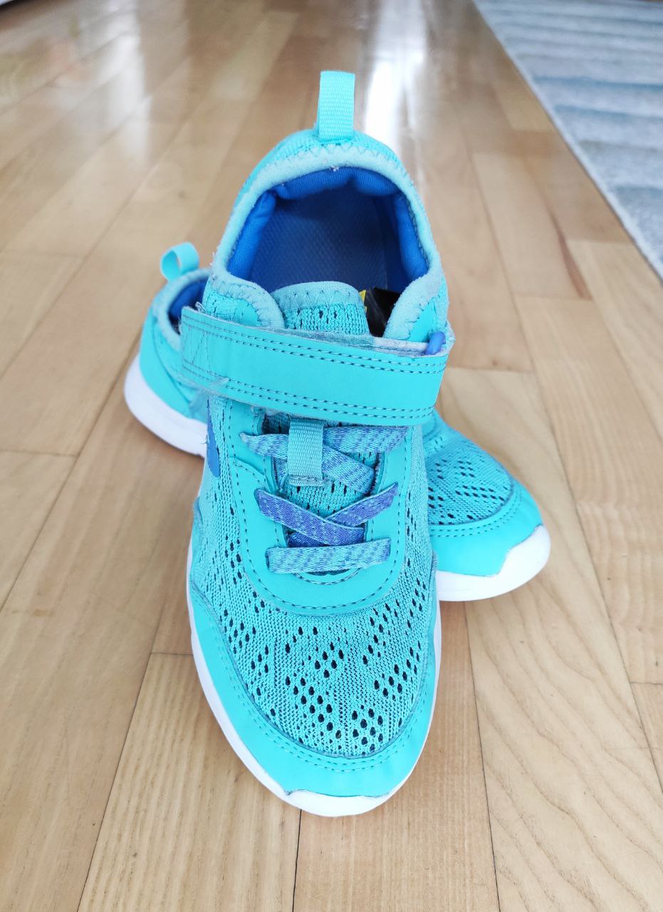 Sneakers photo 2