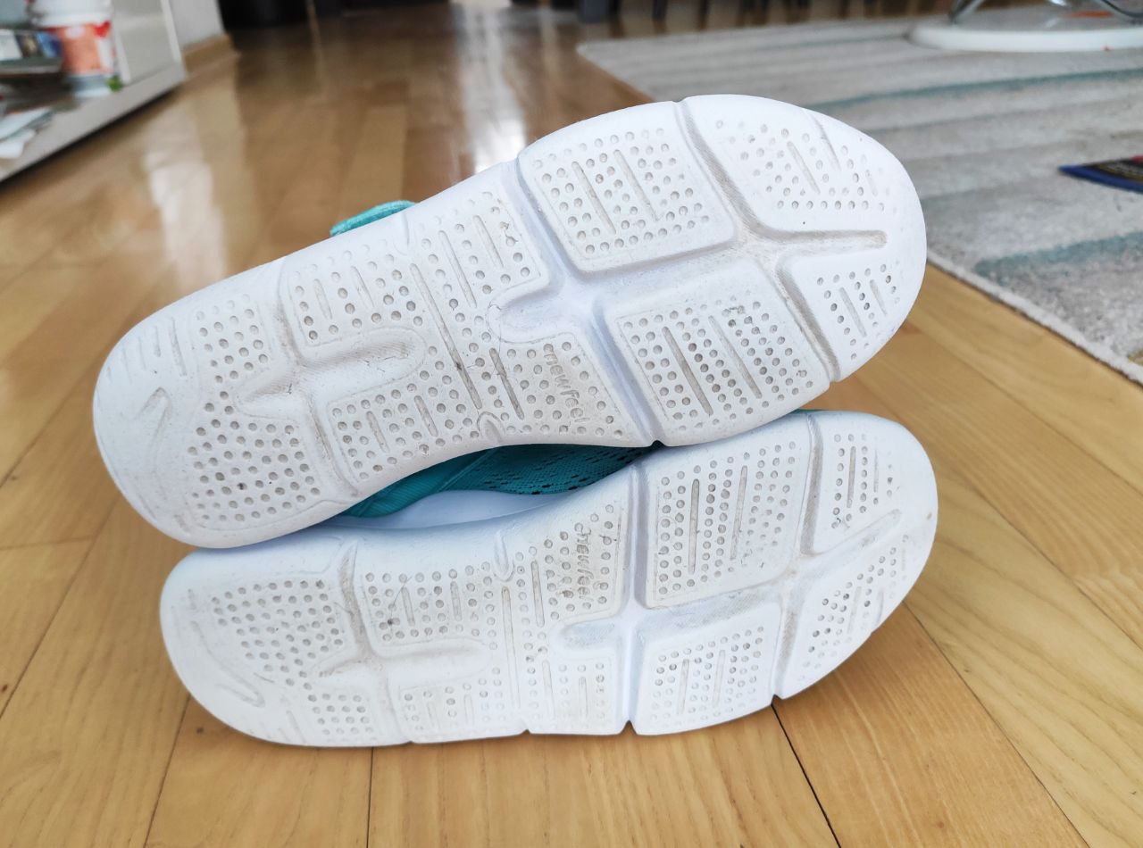 Sneakers photo 5