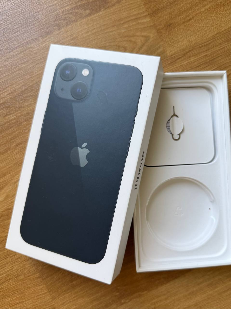 iPhone 13 photo 3