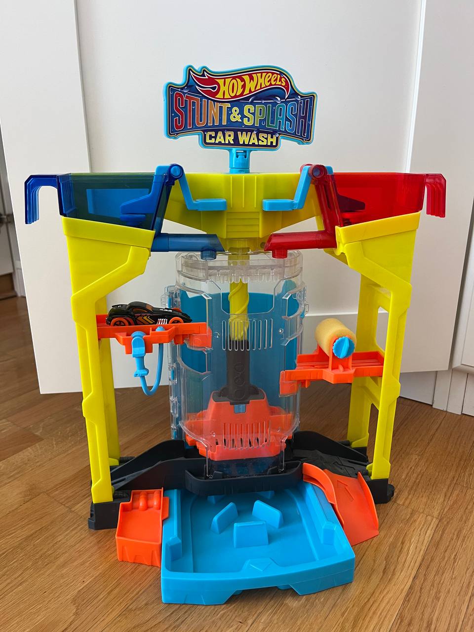 Hot Wheels Auto Pralica