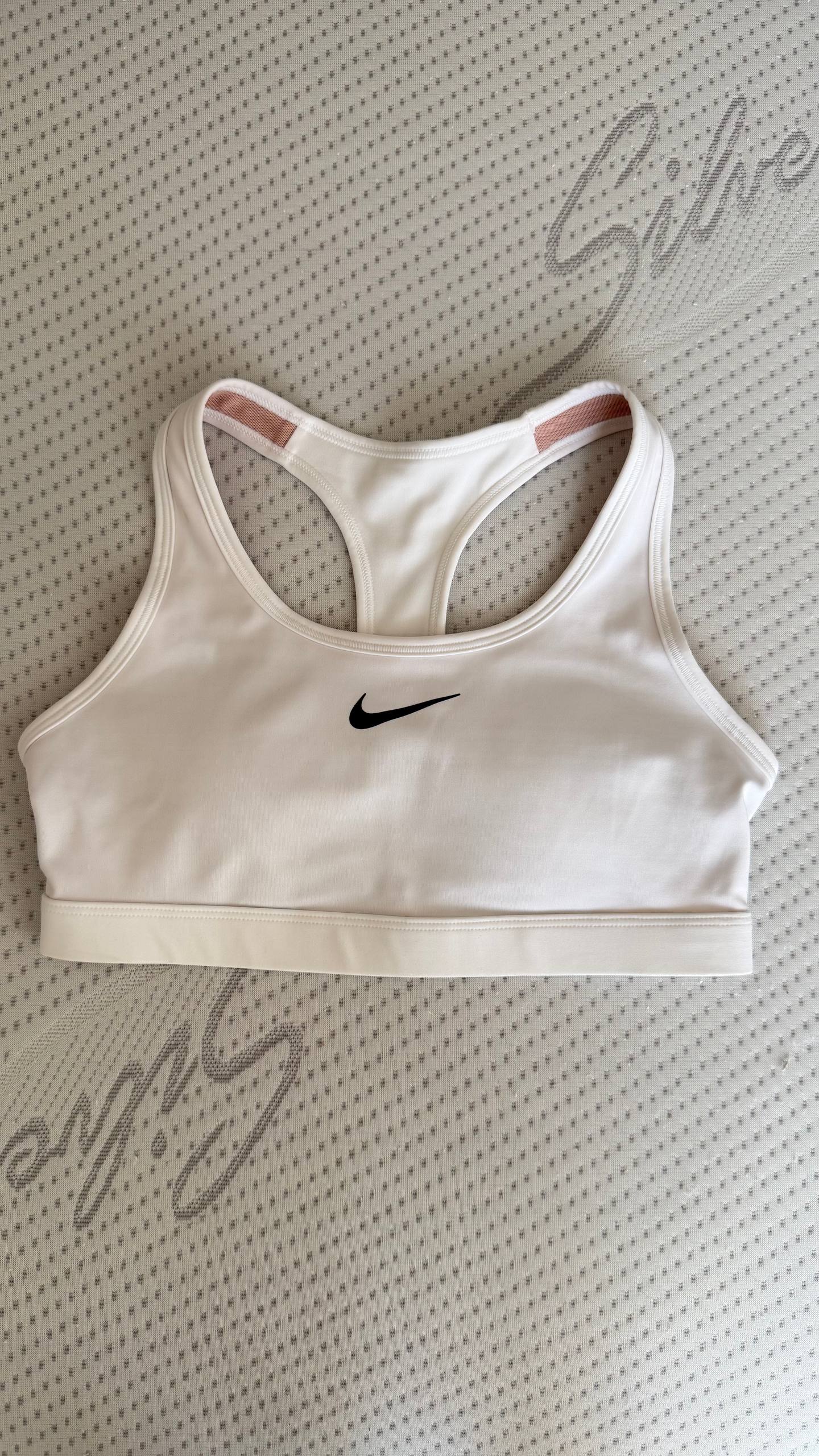 Nike top