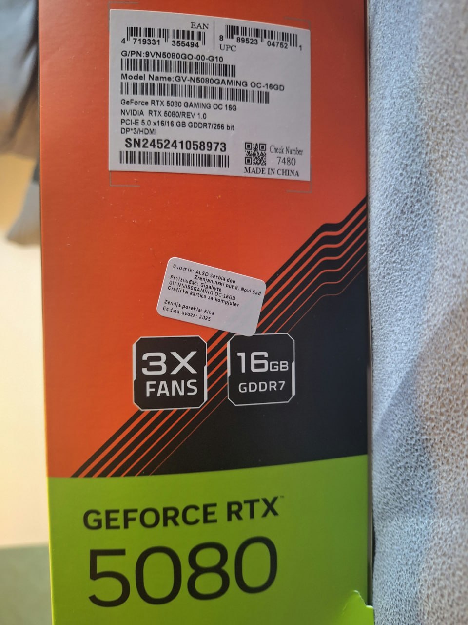 Nvidia RTX 5080 Gigabyte Gaming OC photo 5
