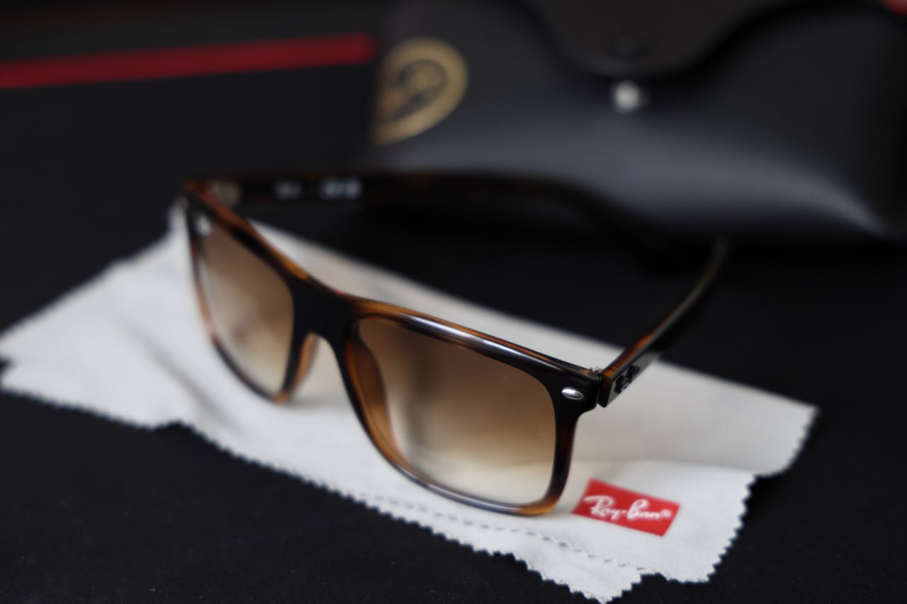 Ray Ban sunglasses photo 2