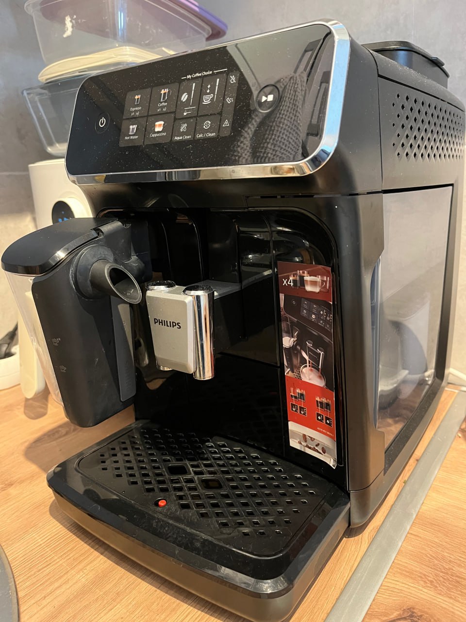 Philips Series 2300 LatteGo Кафемашина