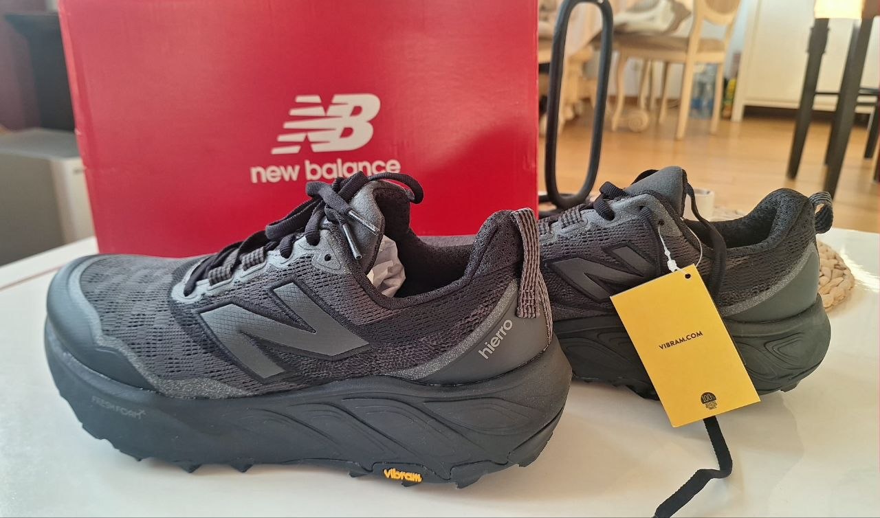 New Balance sneakers photo 4