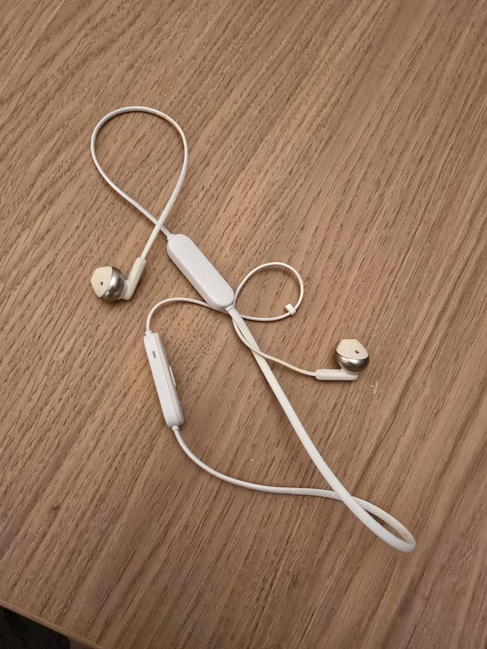 Наушники JBL
