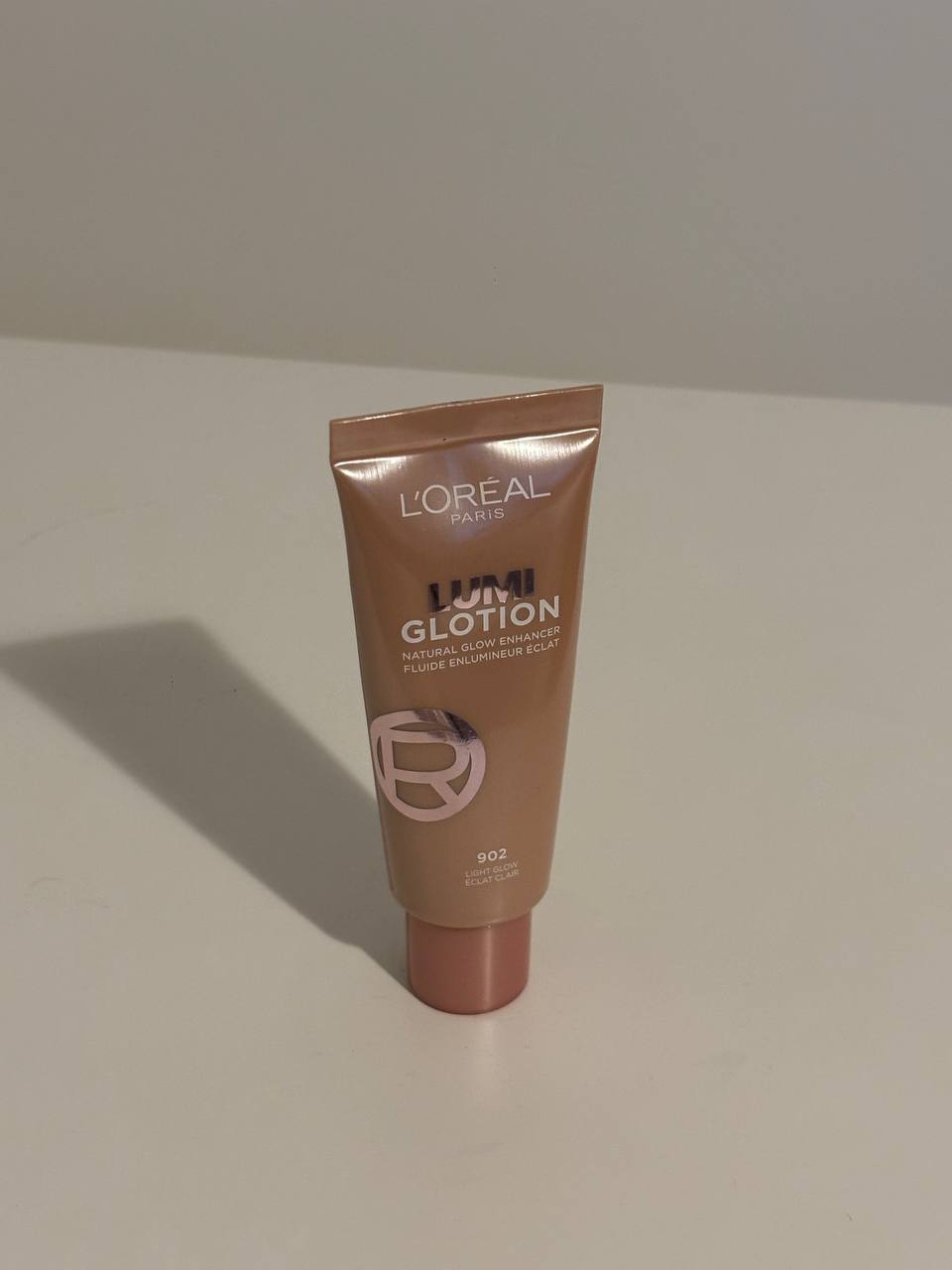 L'OREAL PARIS lumi glotion