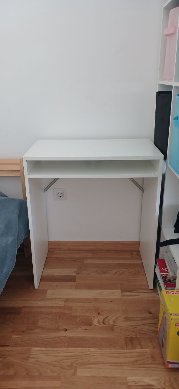 writing desk