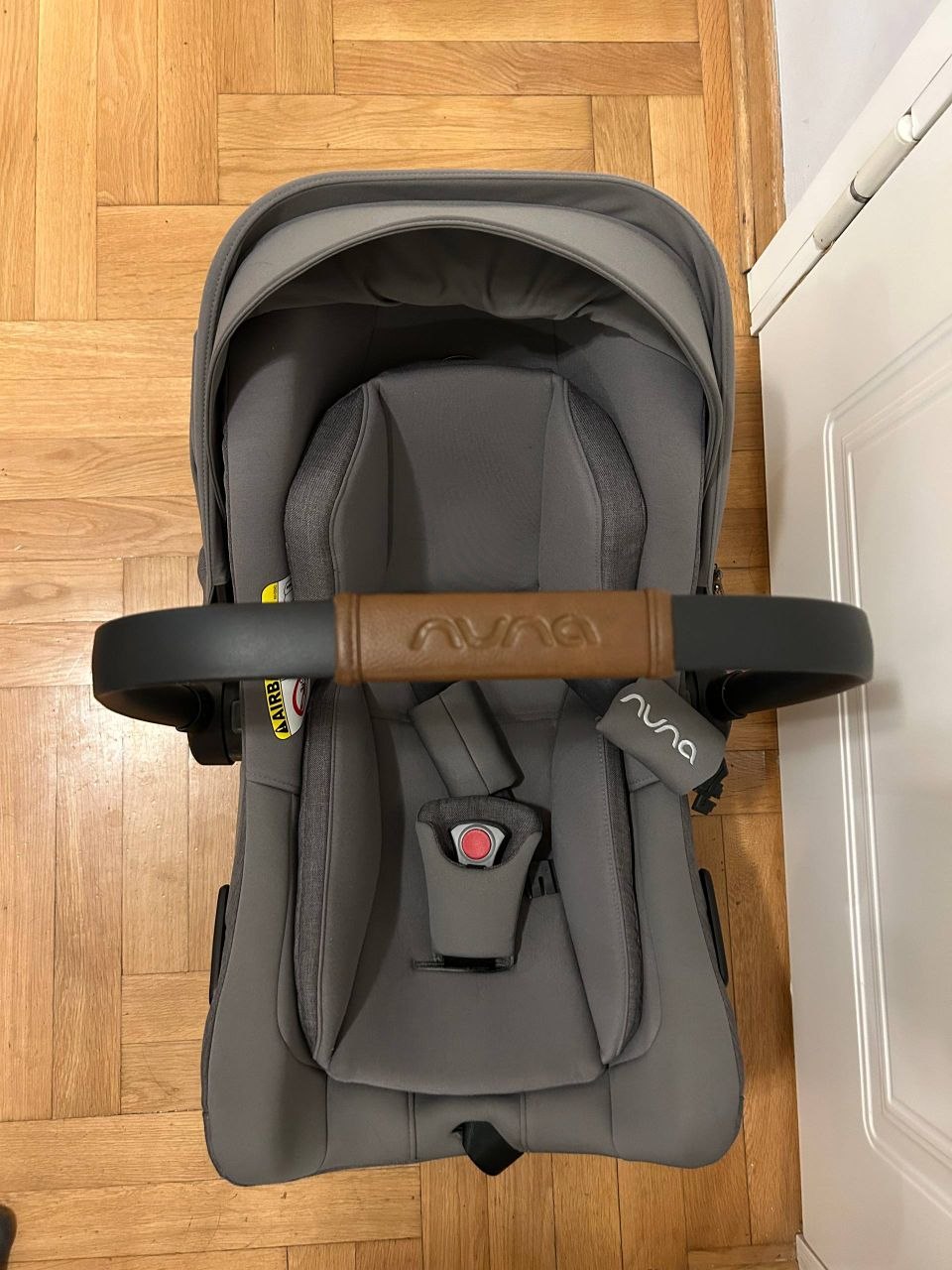 Base for Nuna car seat photo 3