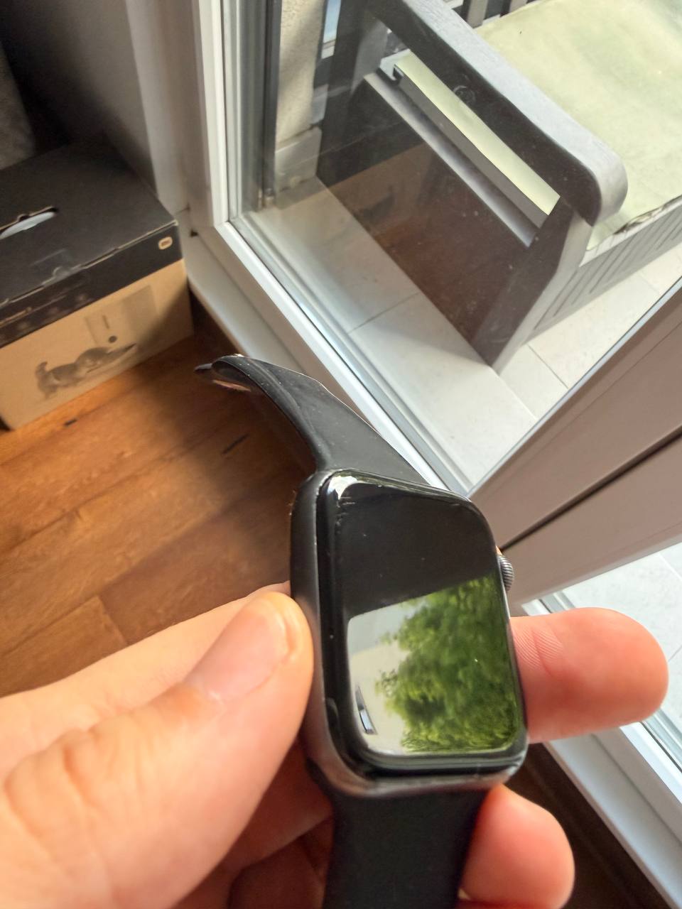 Apple Watch Series 4 photo 2