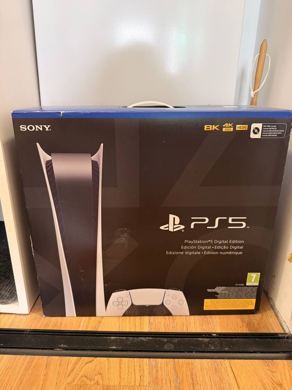 Sony PlayStation 5 Digital Edition photo 3