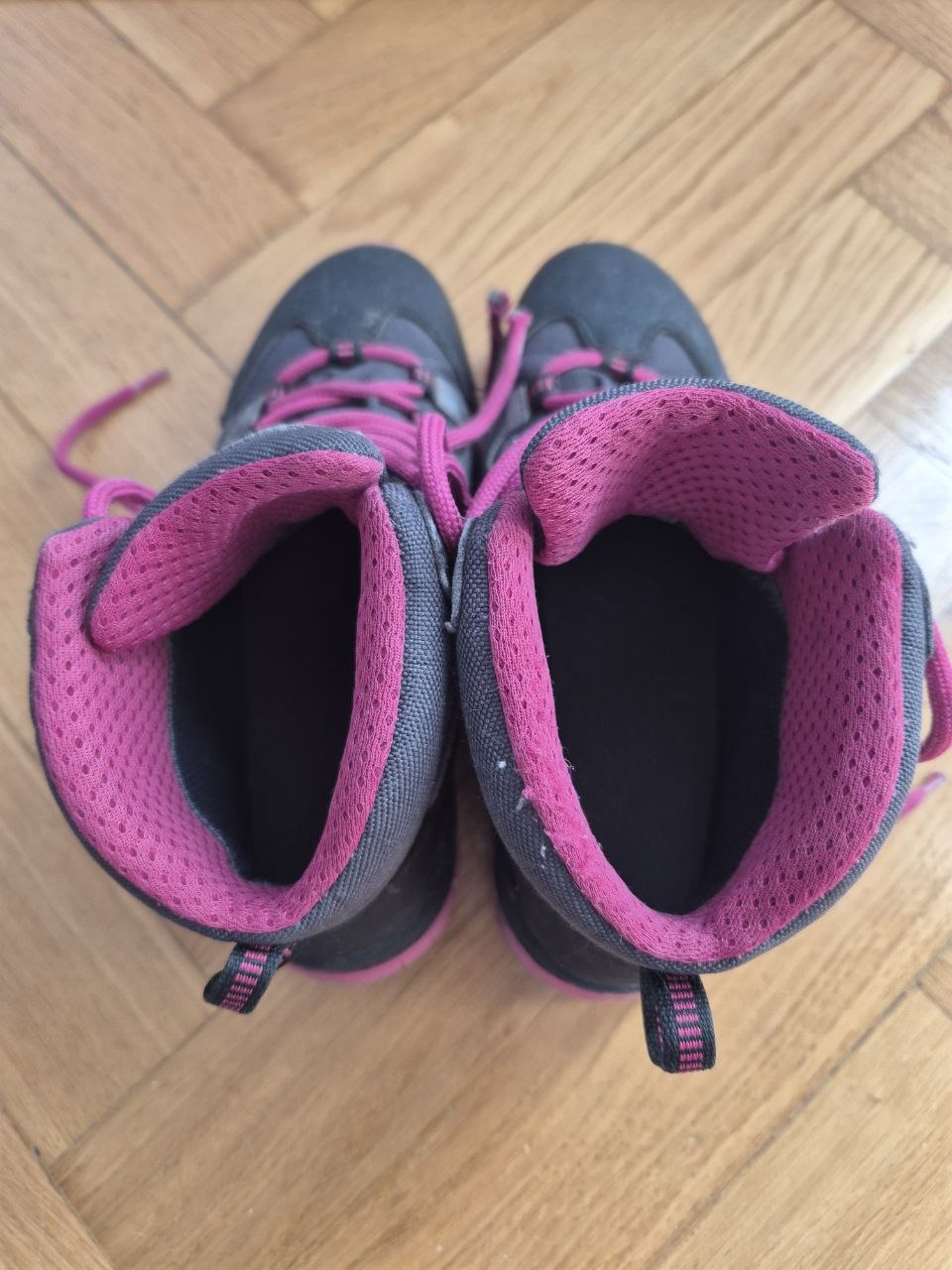 Sneakers photo 5