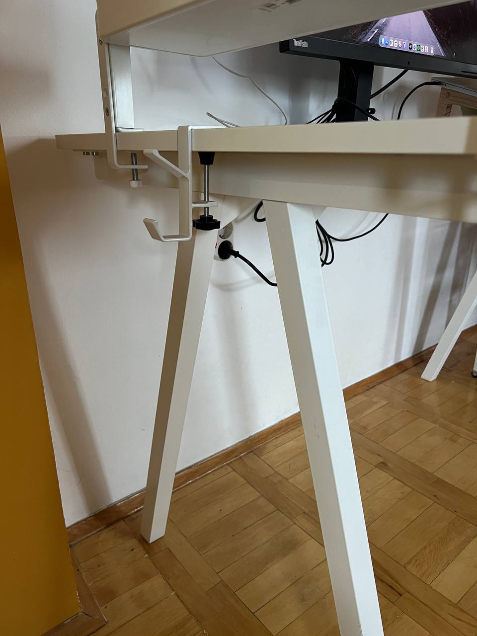 Ikea Trotten 120x70 Radni sto photo 3