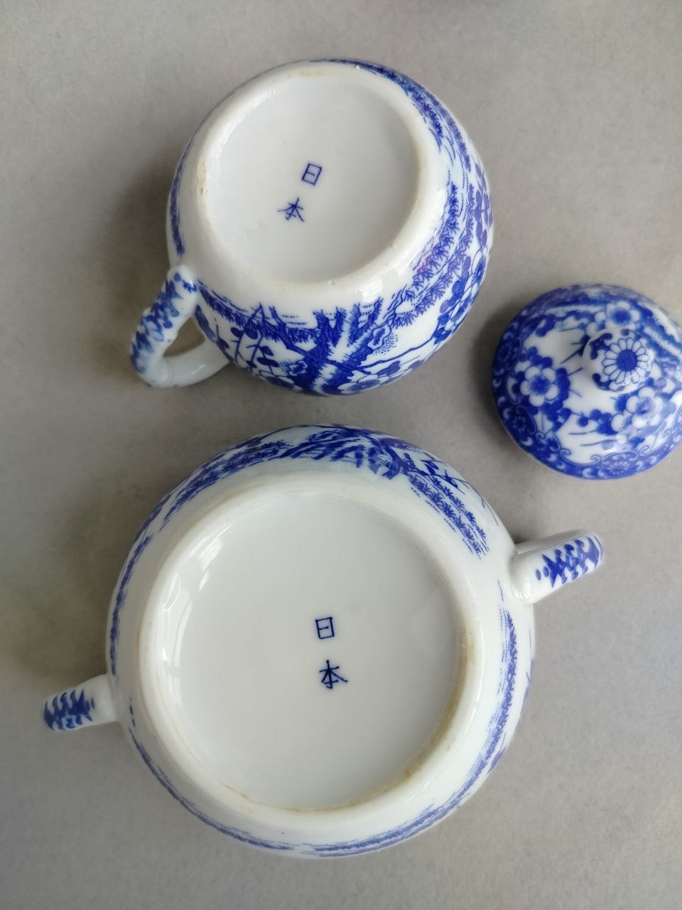 Vintage set of fine bone china (sugar bowl with lid and milk jug) photo 7