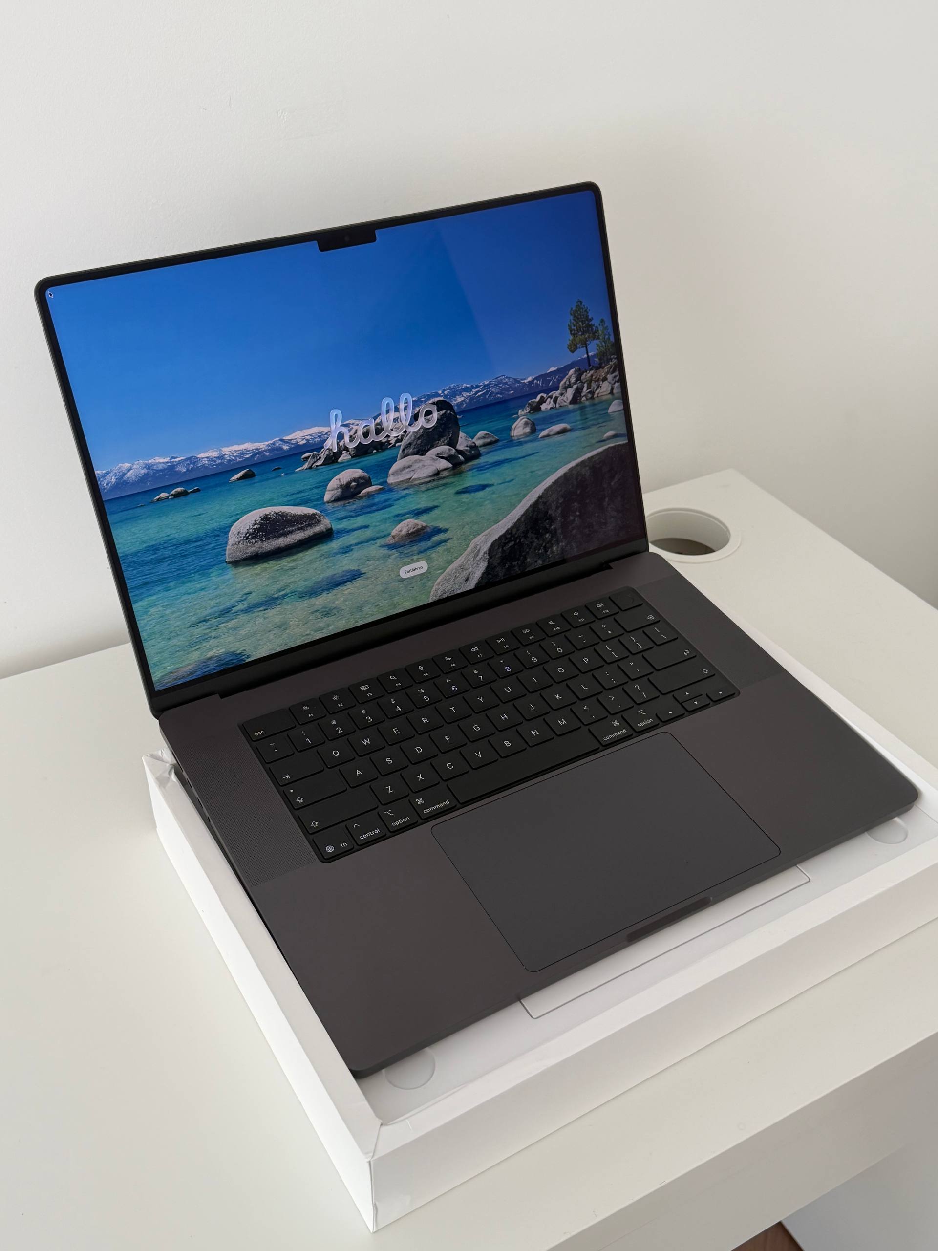 MacBook Pro 16' M5 Pro photo 8