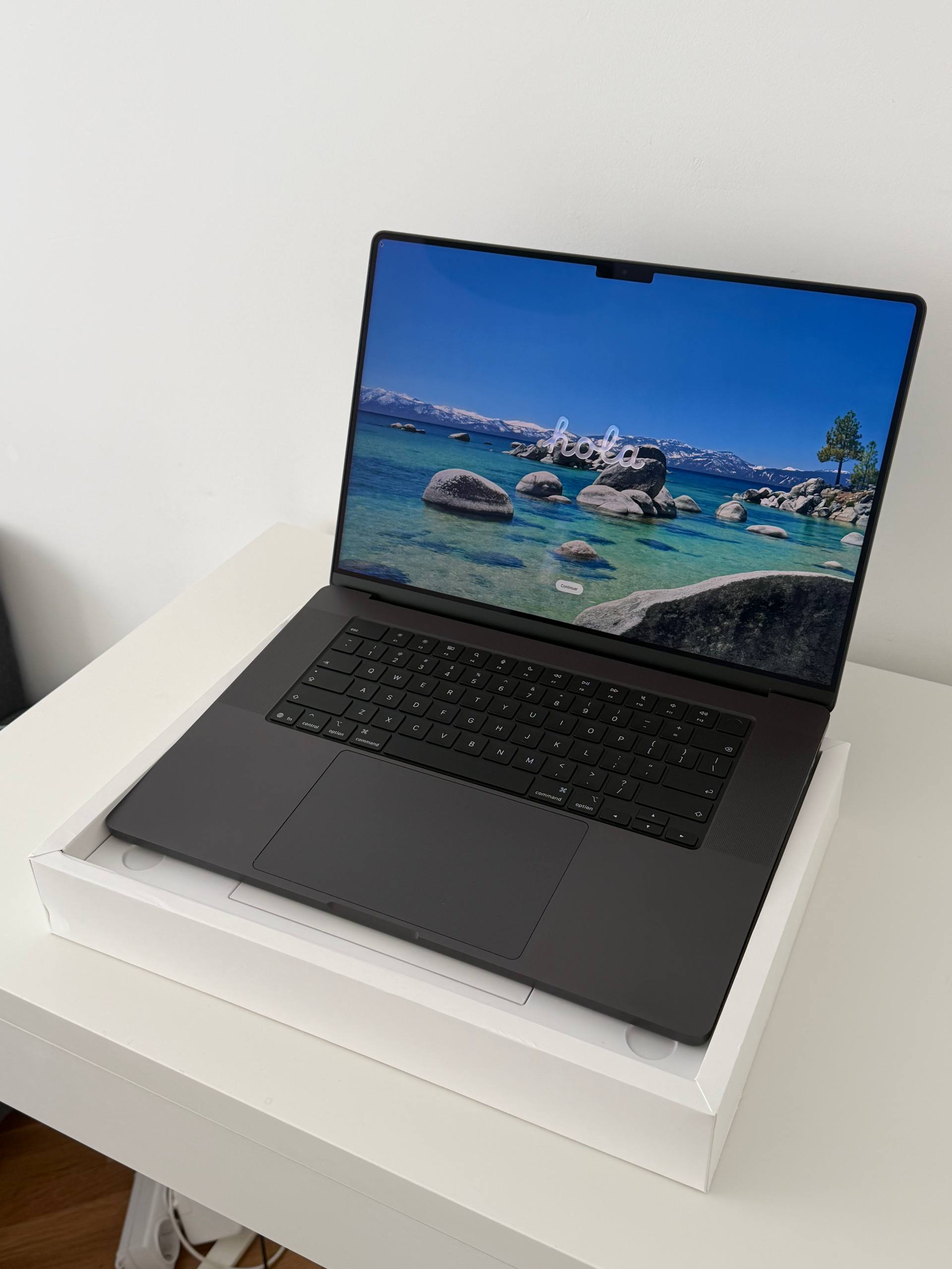 MacBook Pro 16' M5 Pro photo 9