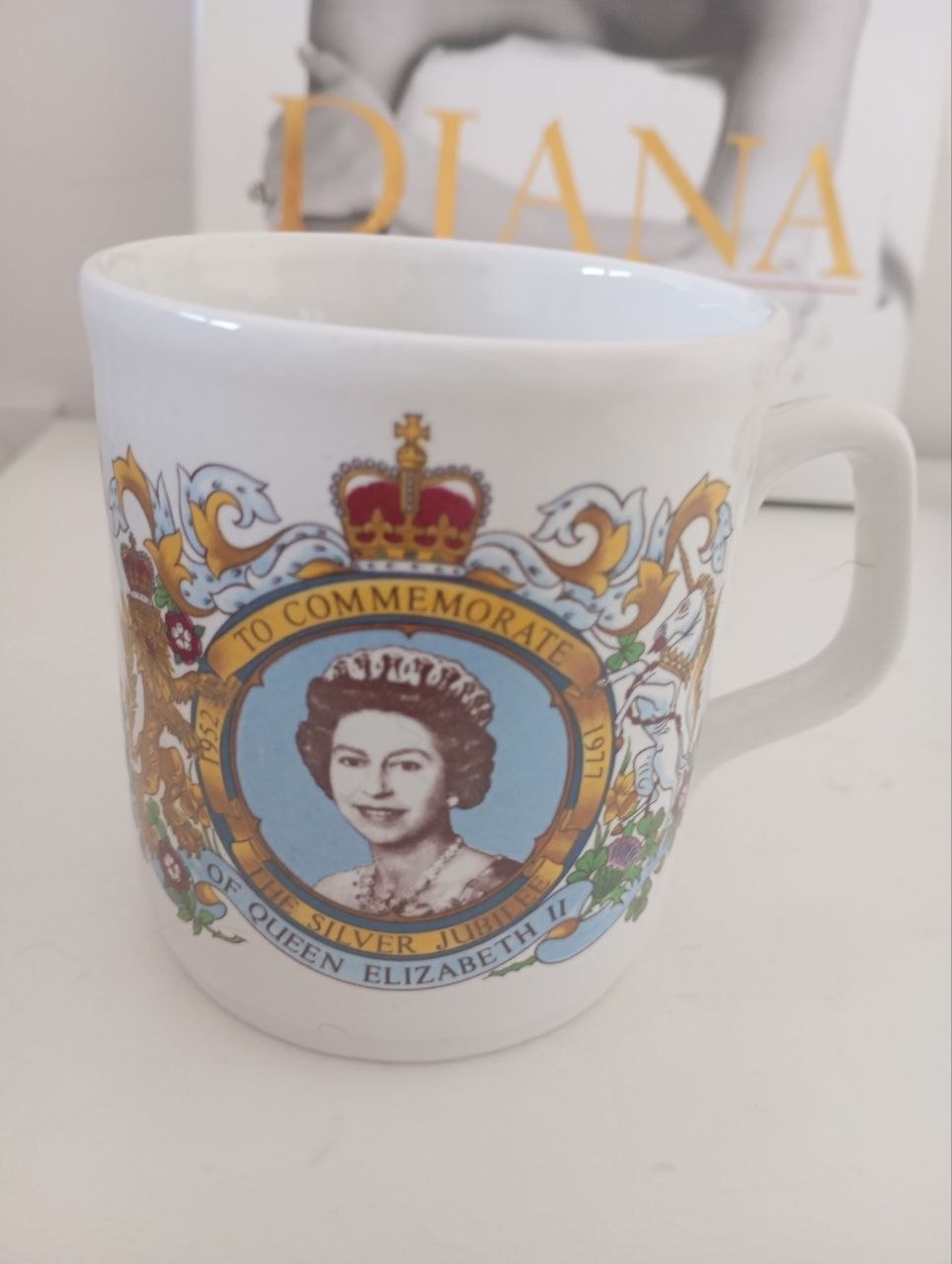 Knjiga Princesa Dijana photo 2