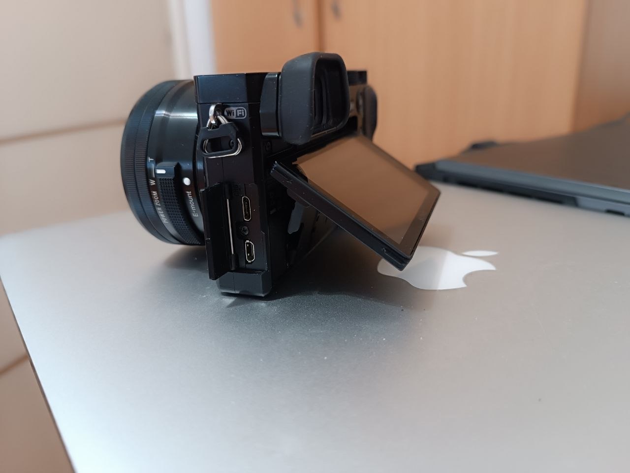 Sony A 6000 photo 2