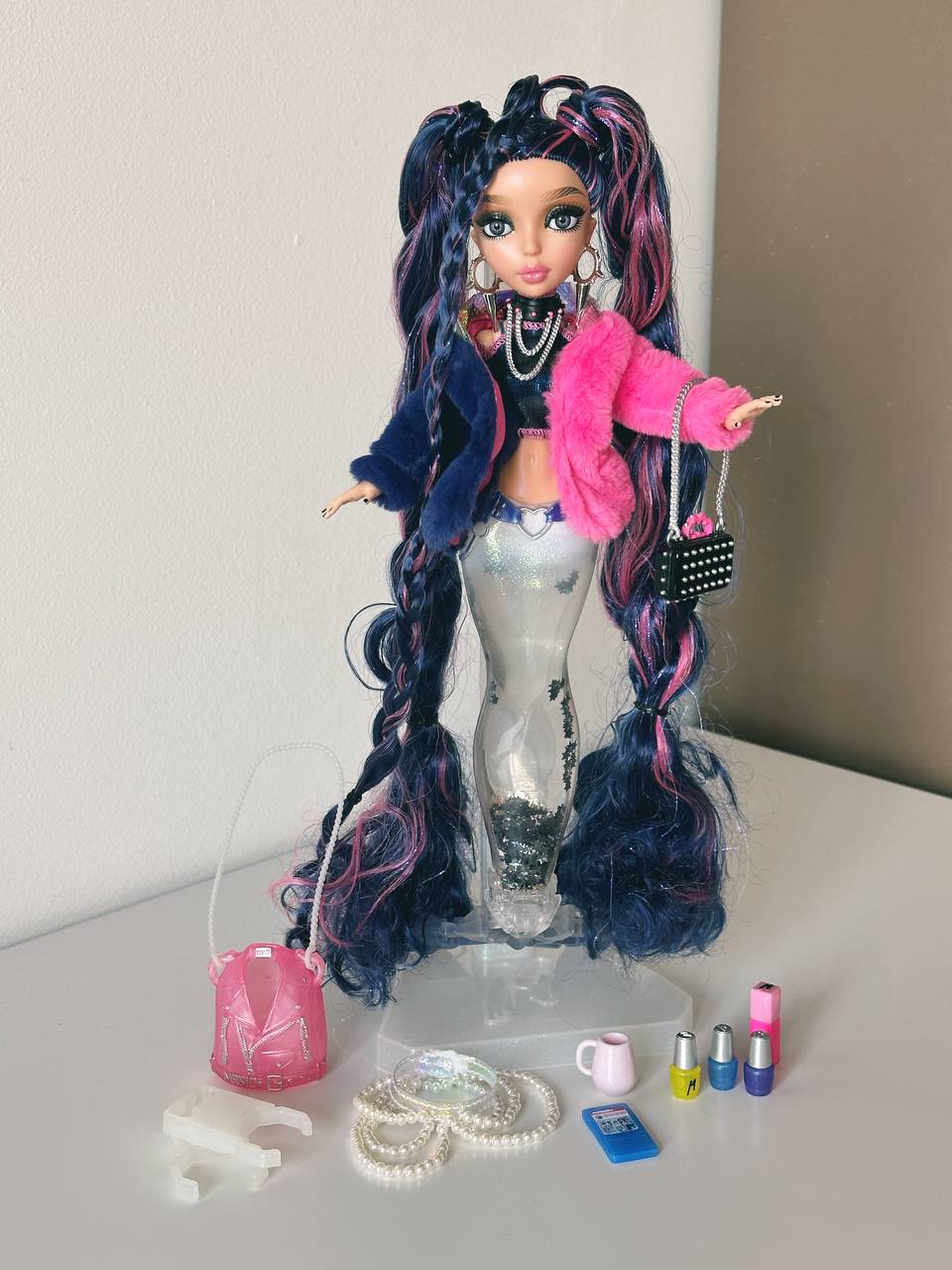 Chanel Onyx figura photo 2