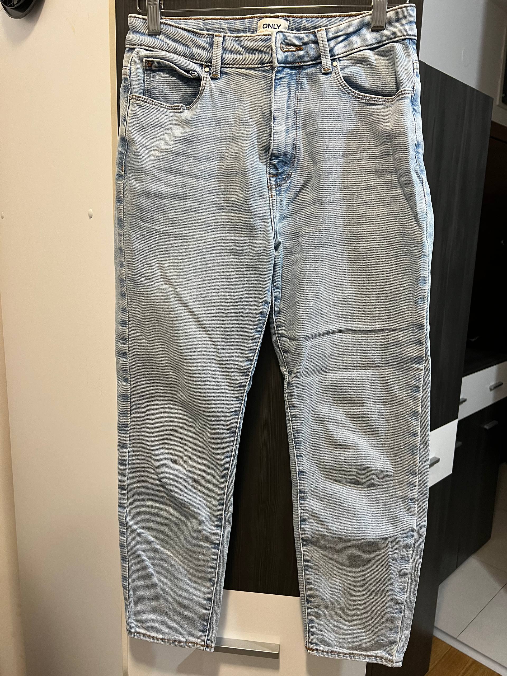 Cena Only (mom fit)
