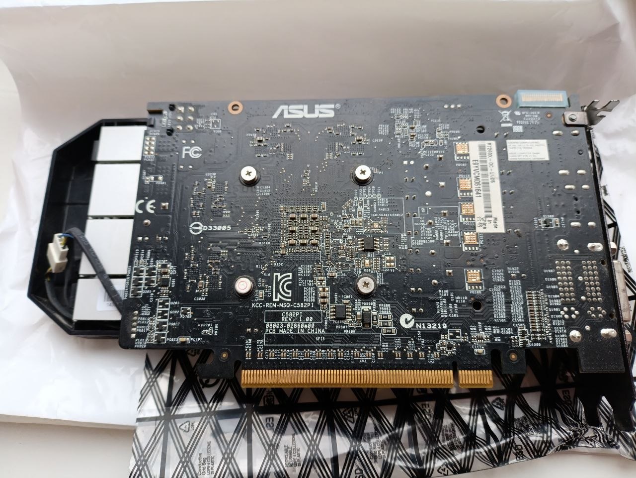 Grafička kartica Asus AMD Radeon R7 260x photo 4