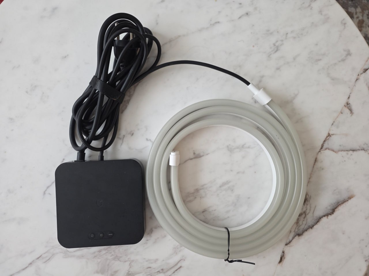 Pametna LED traka Xiaomi Lightstrip Pro