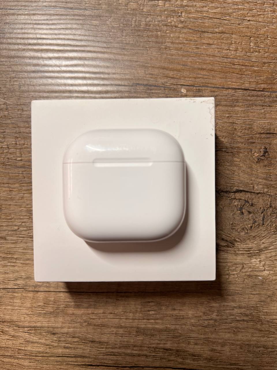 AirPods 4 (Leva)