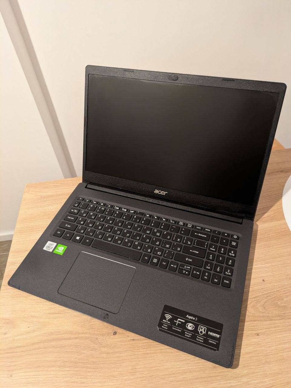 Acer Aspire A315-57G laptop