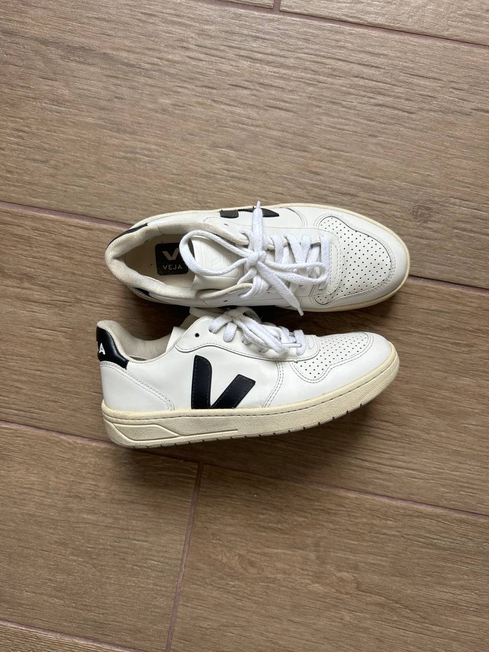 New Balance photo 3