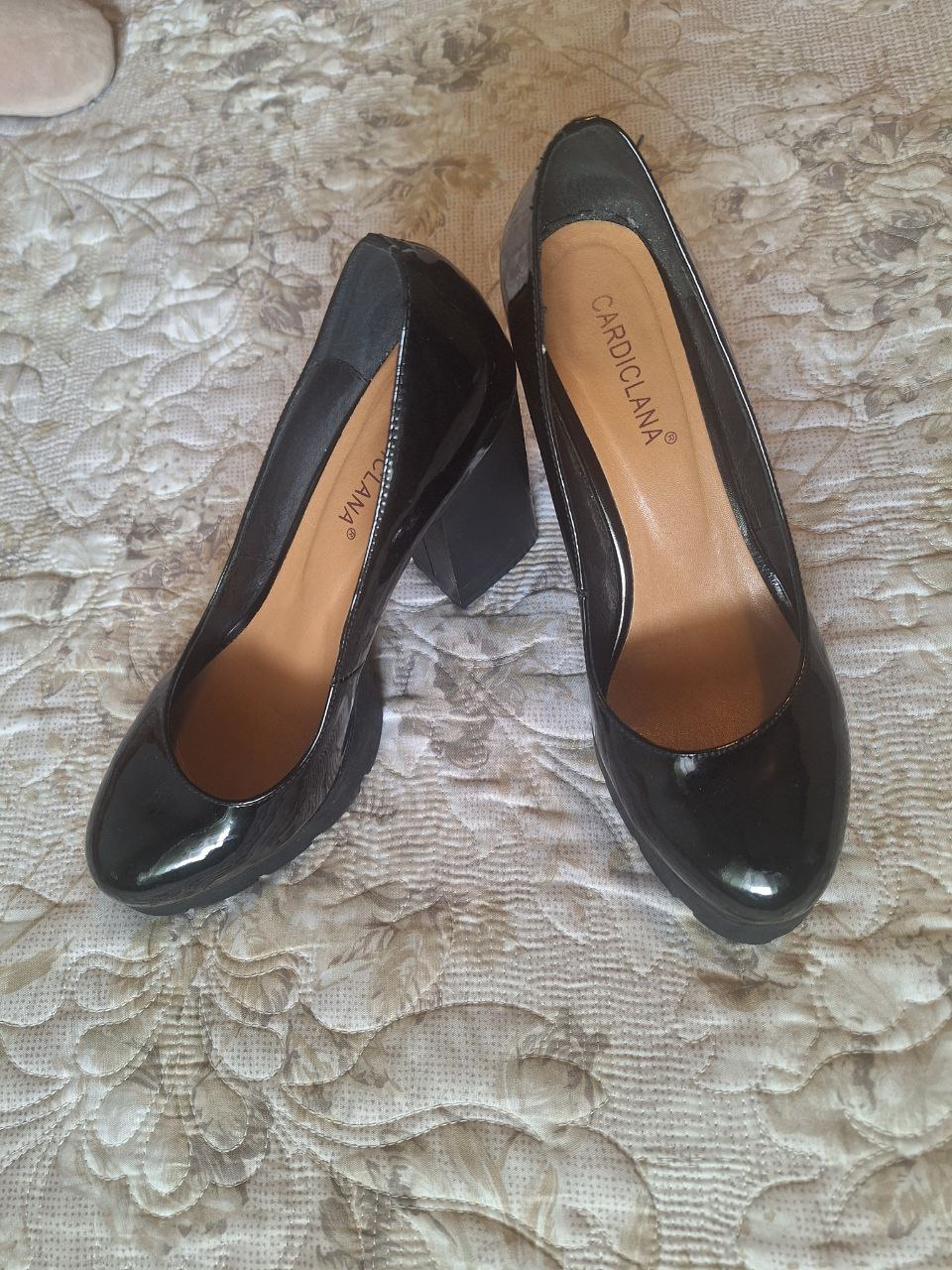 Leather shoes CARDICLANA photo 2