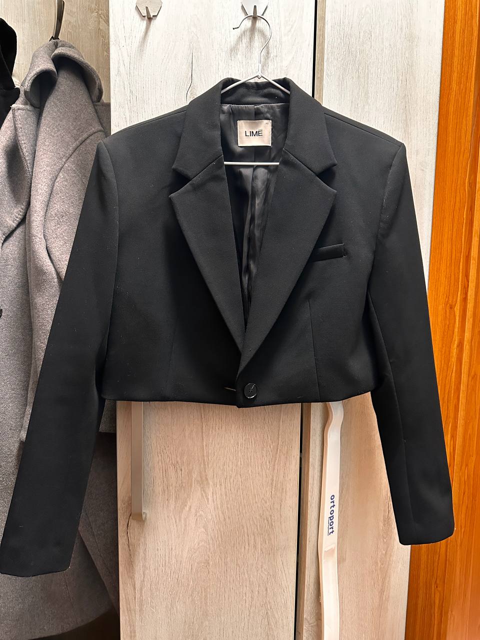 Lime slim-fit blazer photo 2