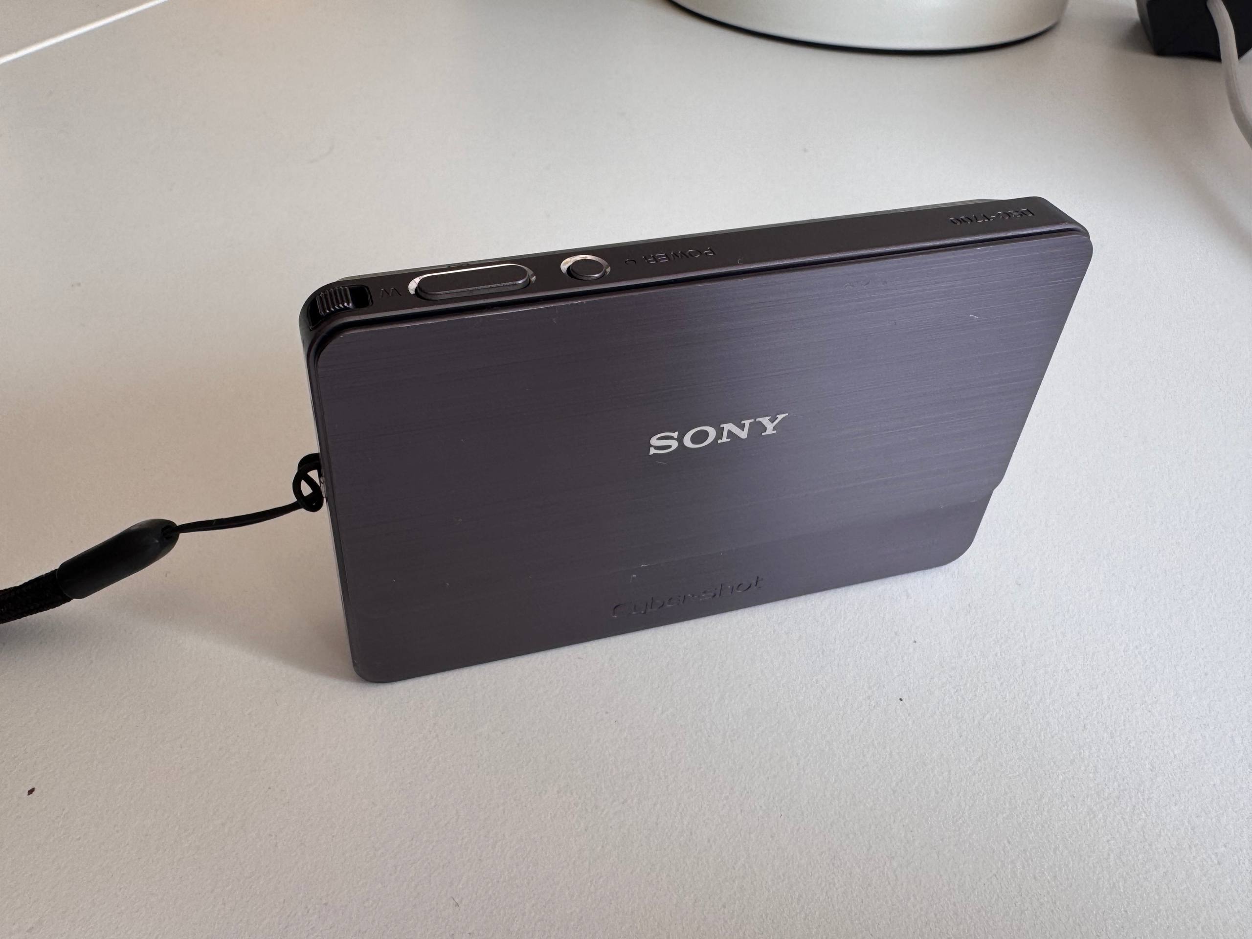 Sony Cyber-shot DSC T700 photo 5