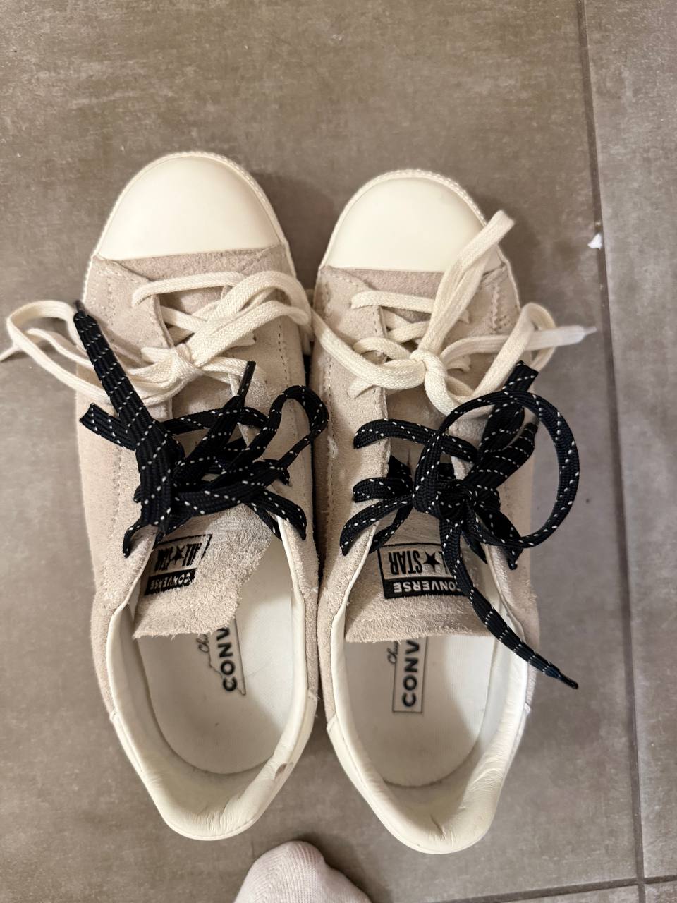 sneakers photo 2