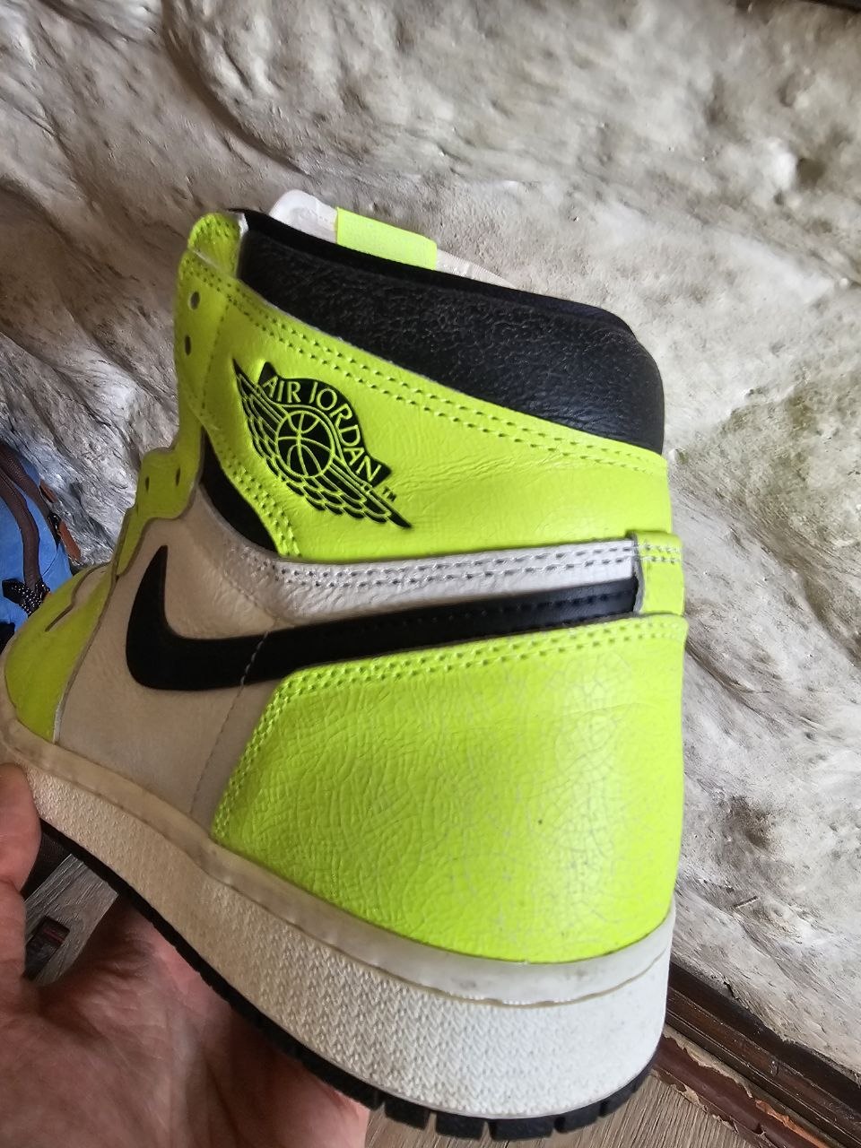 Air Jordan 1 High OG "Volt" (Visionaire) photo 2