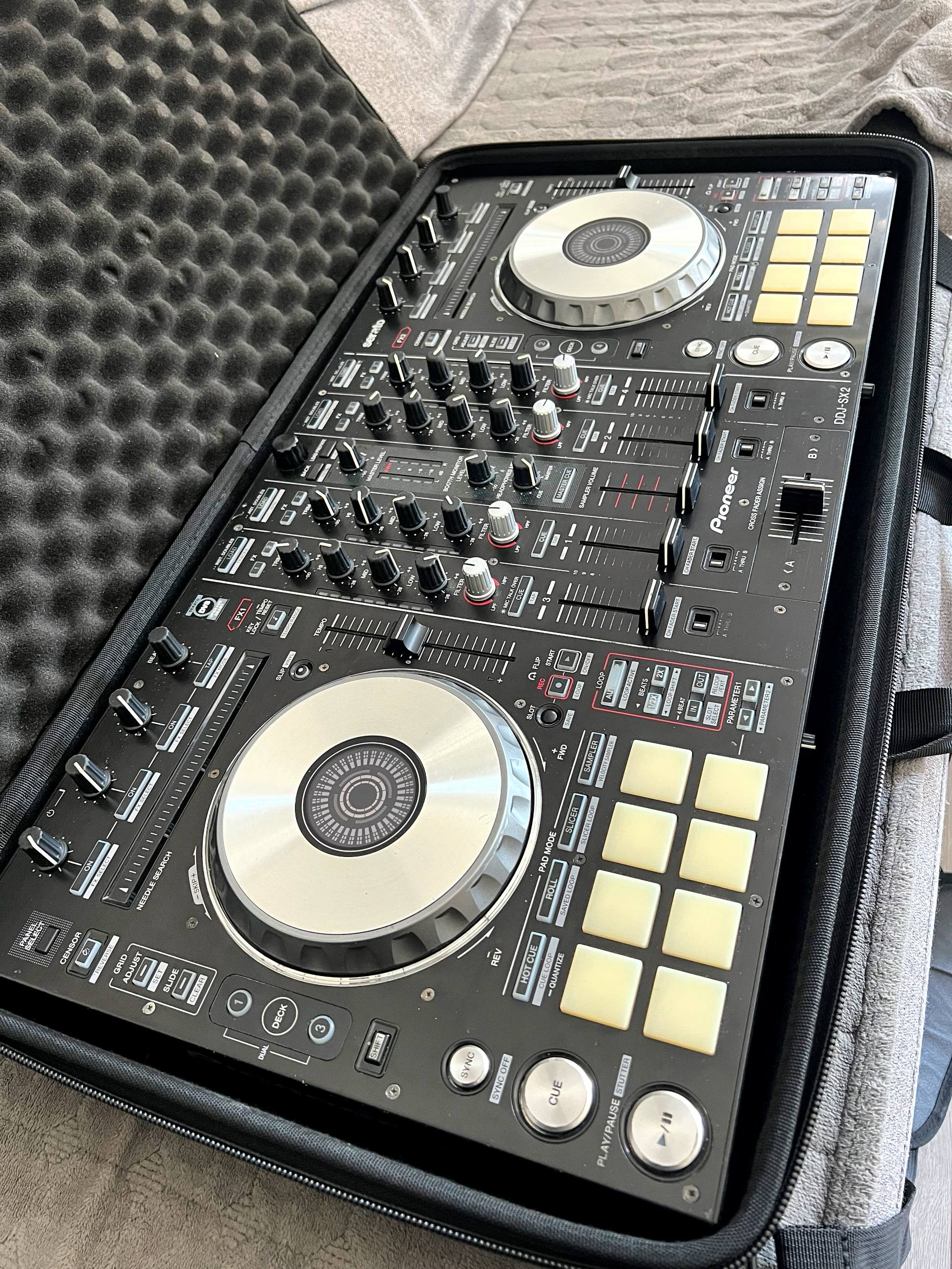 Pioneer DDJ-SX2 photo 3