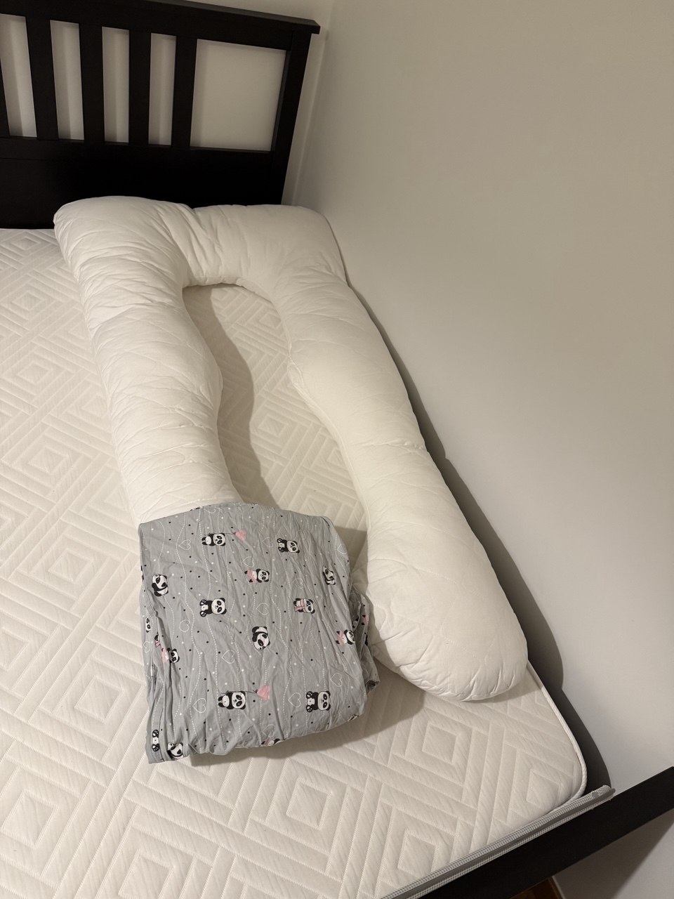 Pregnancy pillow