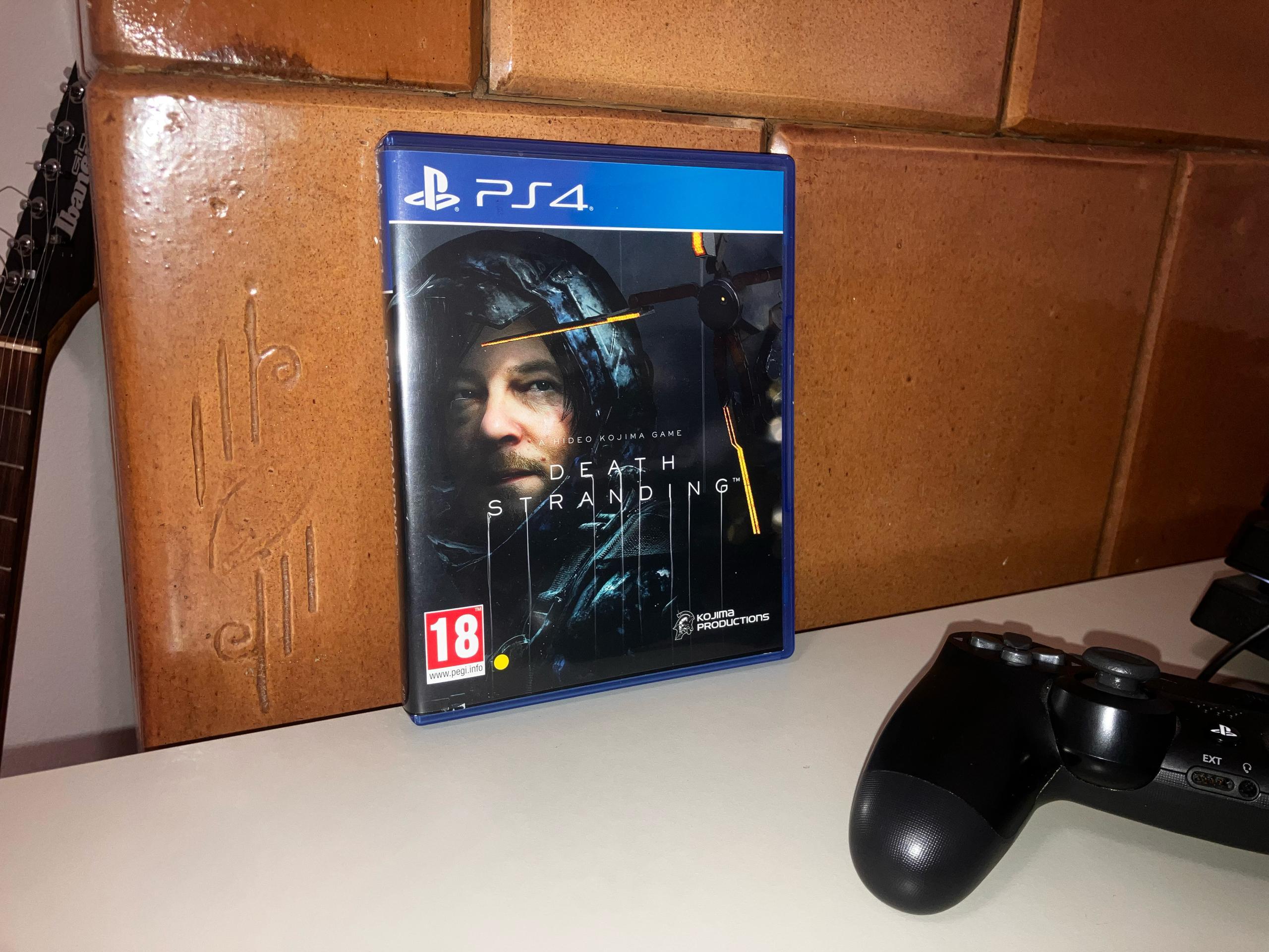 PlayStation 4 Pro photo 2