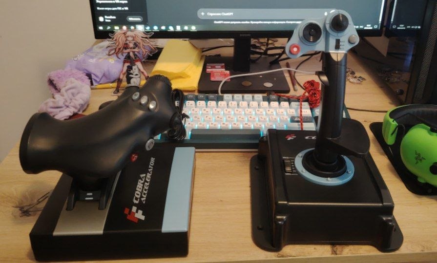 HOTAS Cobra V5 controllers photo 2