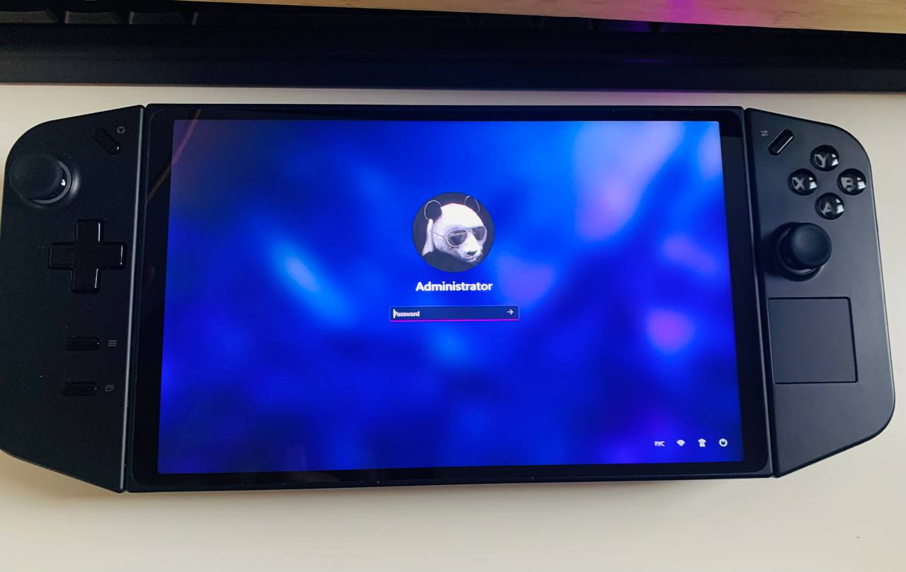 Lenovo Legion Go (Z1 Extreme, 1TB)